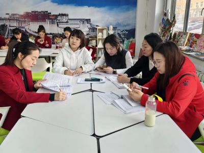 成绩分析聚合力 砥砺前行启新程